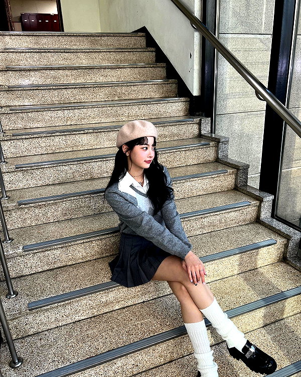 hhh.e_c.v instagram image archive image