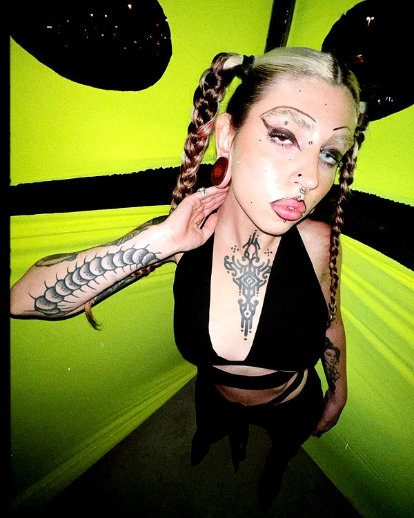 Archived image from @noyrll on Instagram