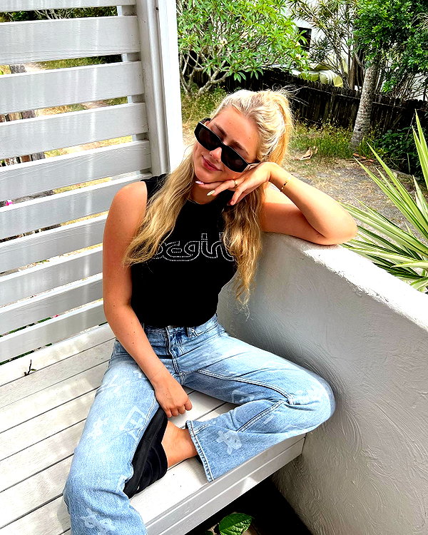 sophadophaa_ instagram image archive image