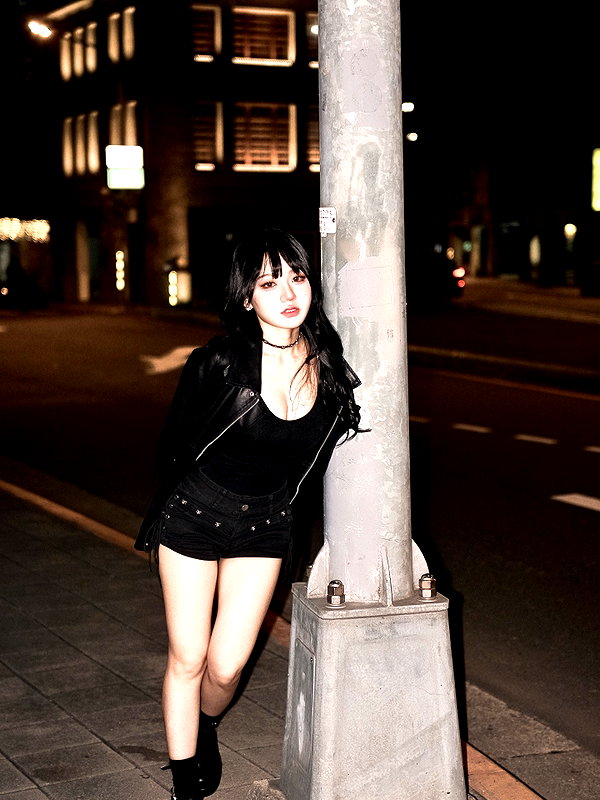 150_aiko instagram image archive image