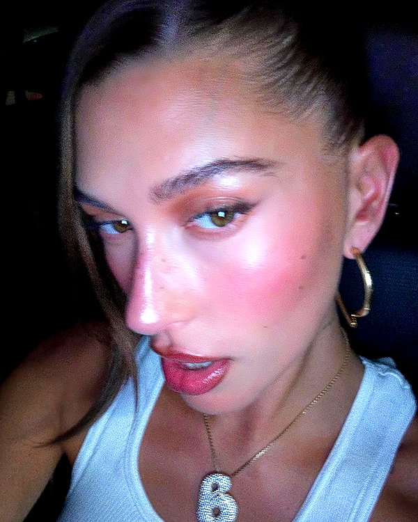 haileybieber instagram image archive image