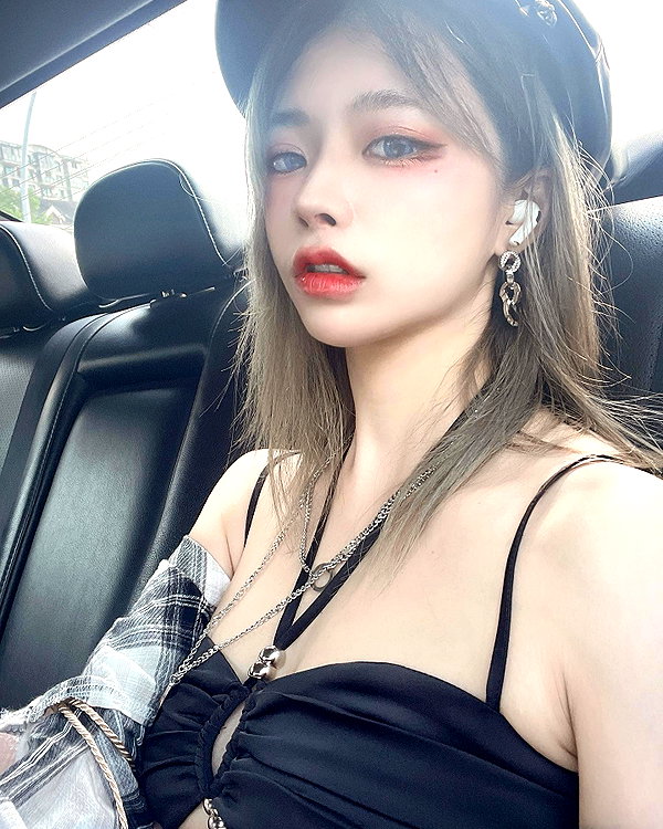 erokochiba instagram image archive image