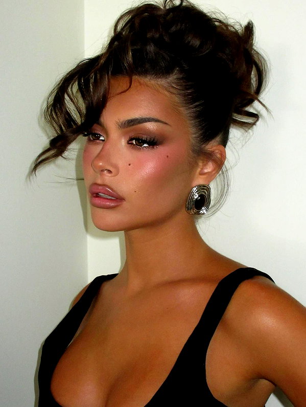 taniellejaimua archive image