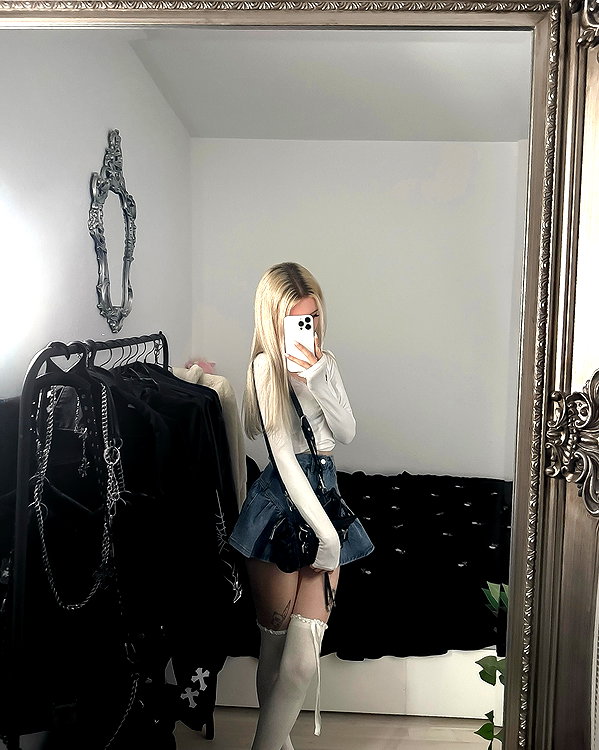 _lia.moon archive image
