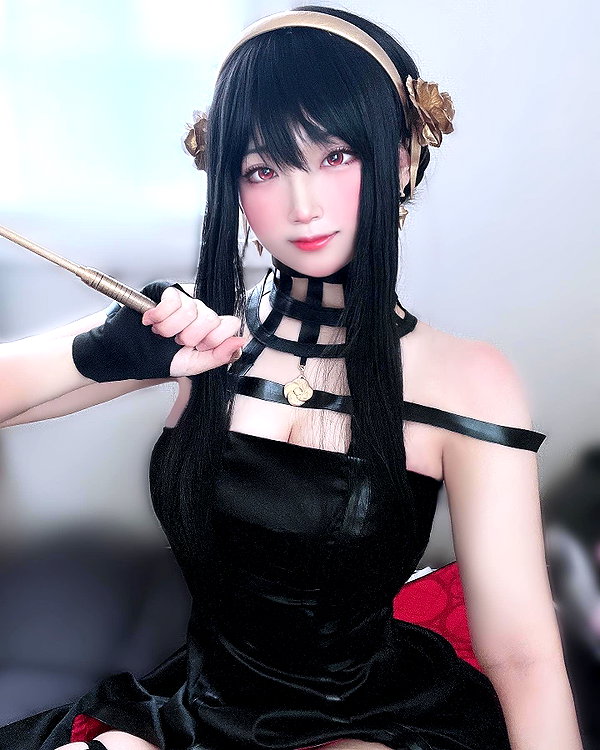 purinn_cos instagram image archive image