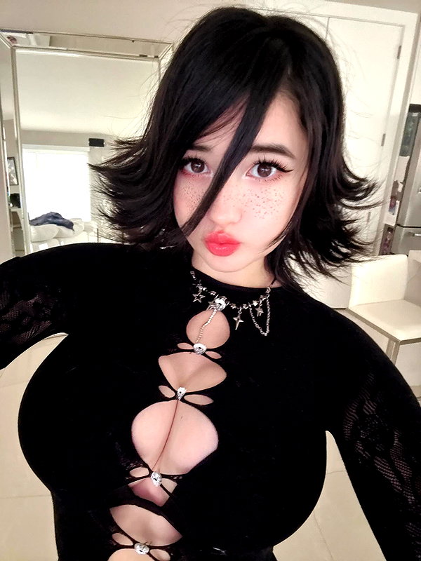 liawaifuu instagram image archive image