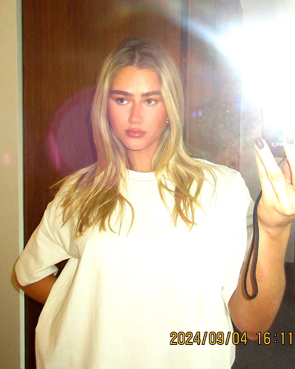 sophadophaa_ instagram image archive image