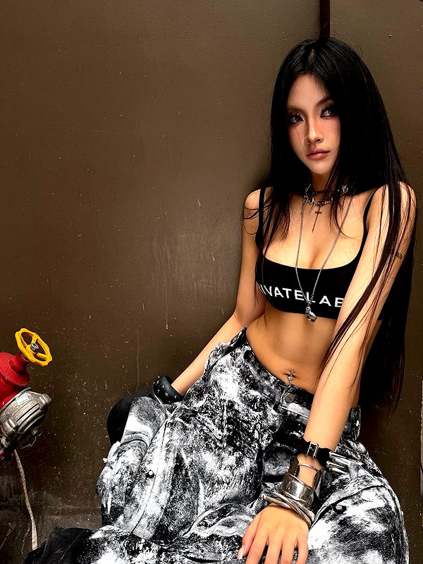 lyhythuedoxinh instagram image archive image