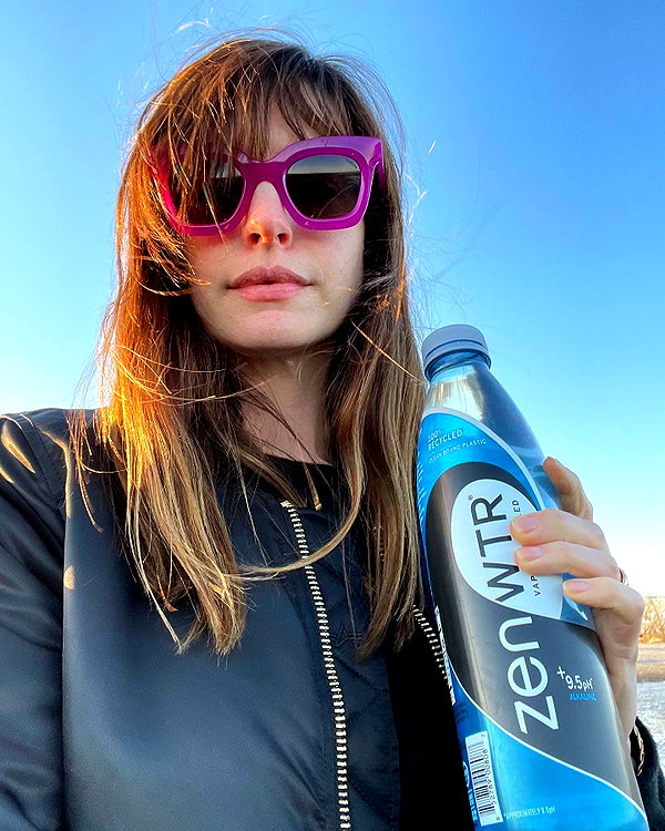 annehathaway instagram image archive image