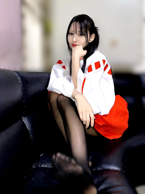 yamikumo_leisa instagram image archive image