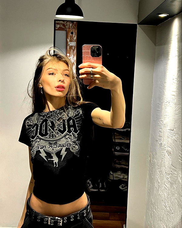 katrina.zaiceva instagram image archive image