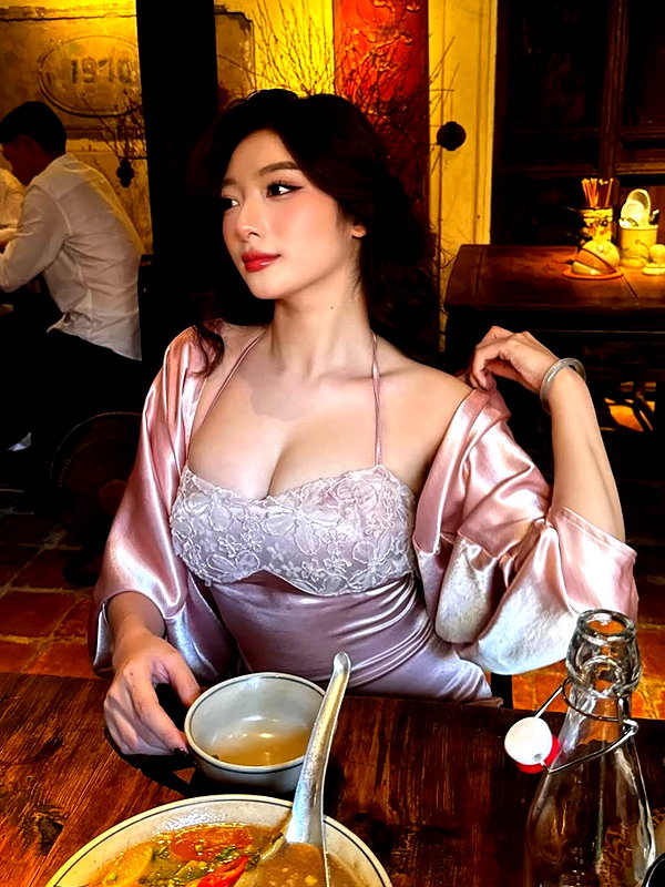 lyhythuedoxinh instagram image archive image