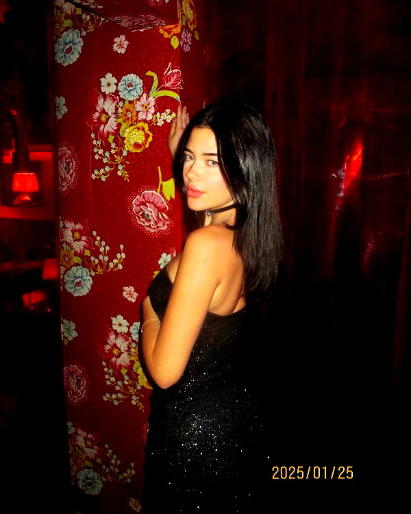 vanessa.rhd instagram image archive image