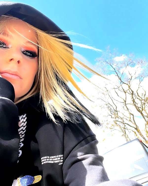 avrillavigne instagram image archive image