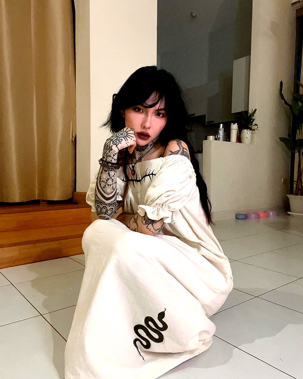 bad.toy instagram image archive image