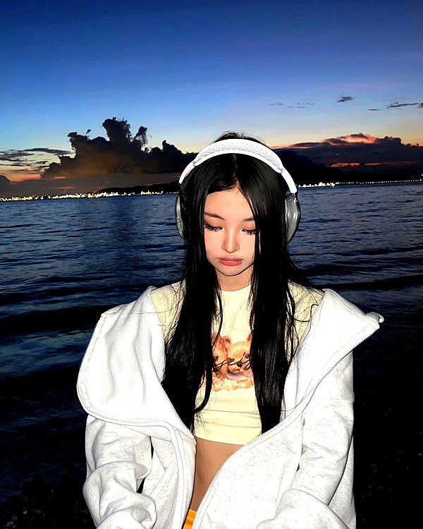 ll.lu1s instagram image archive image