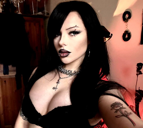 amberxswain instagram image archive image