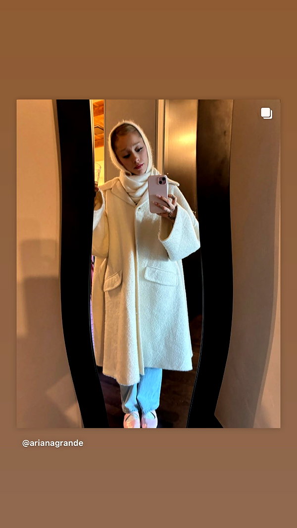 arianagrande instagram image archive image