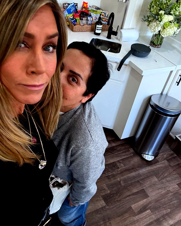 jenniferaniston instagram image archive image