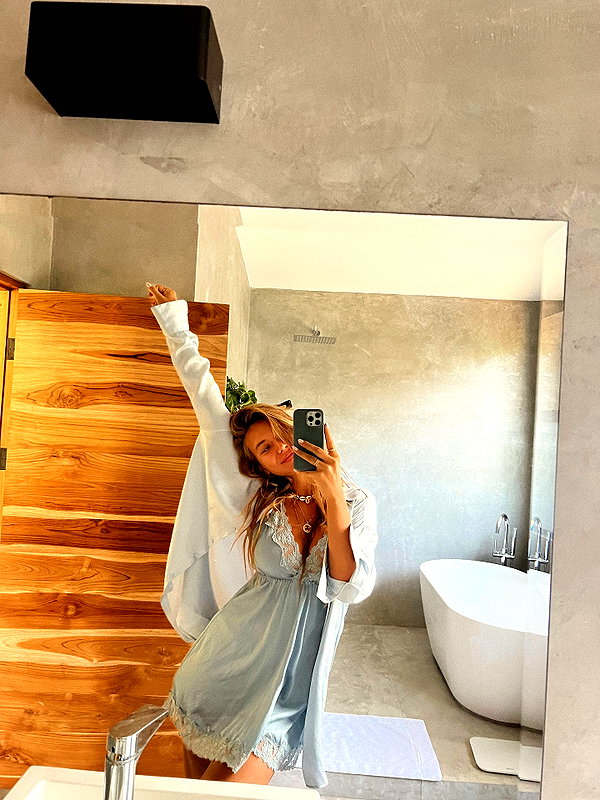 pia__kim instagram image archive image