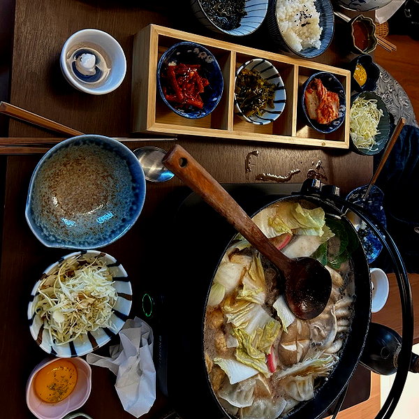 hyeweon__ archive image