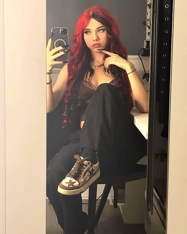_roniira instagram image archive image