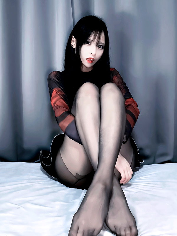 yamikumo_leisa instagram image archive image