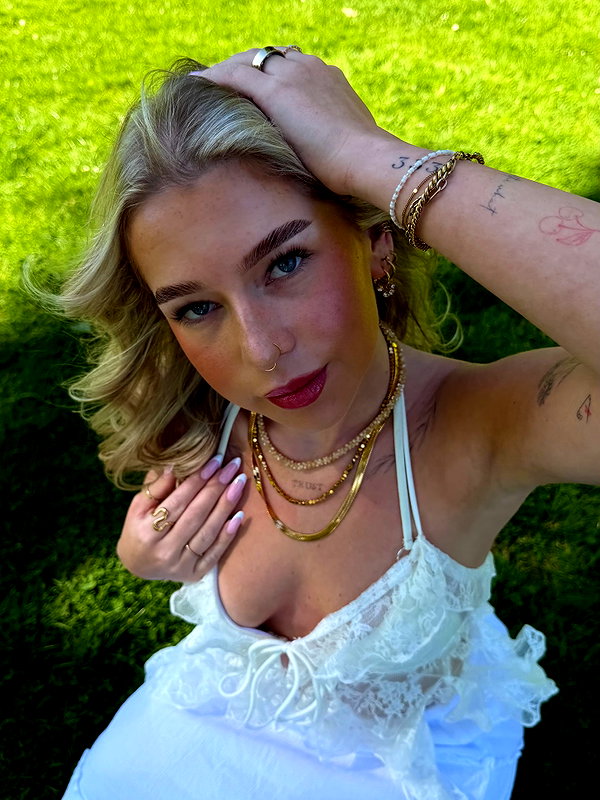 nina.kxs instagram image archive image