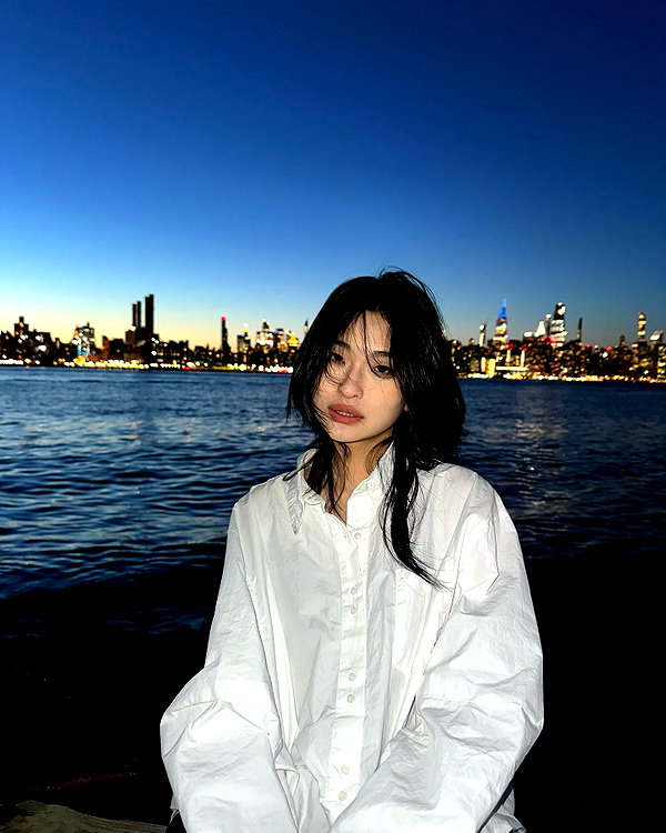 yifan.liii instagram image archive image