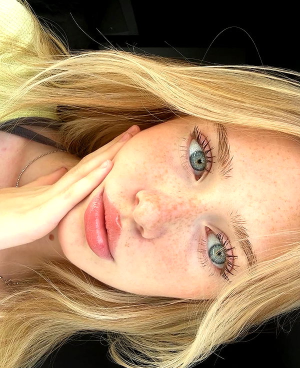 baddiesessence instagram image archive image