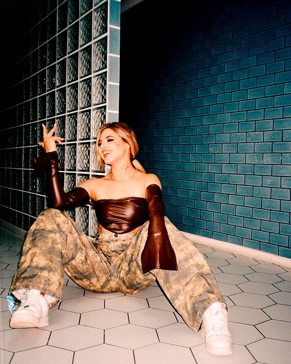pokrov90 instagram image archive image