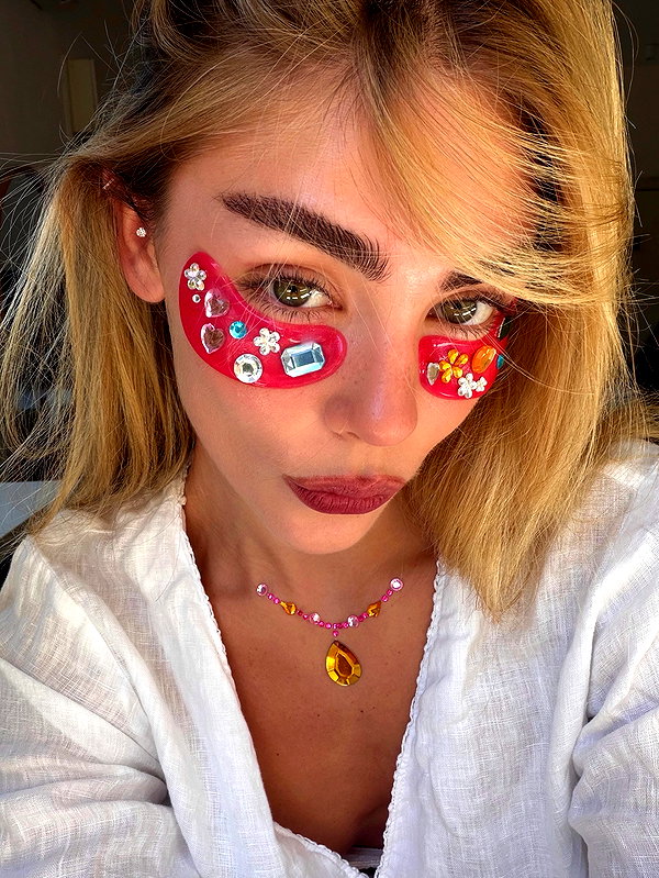 maya.keyy instagram image archive image
