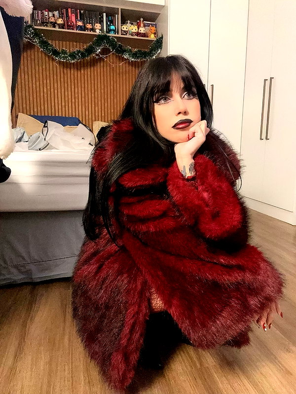 lucychernov instagram image archive image