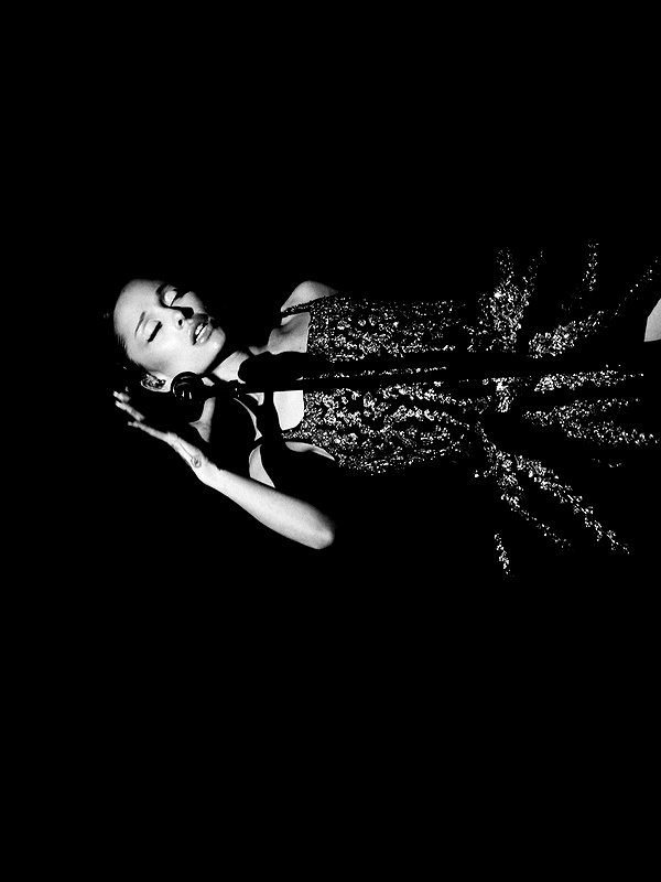 arianagrande instagram image archive image