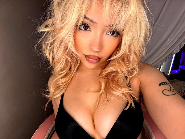 v.qx instagram image archive image