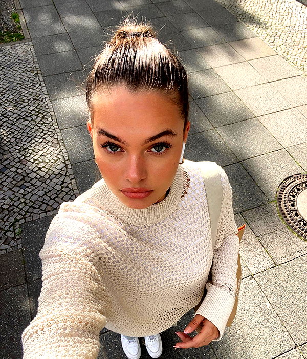 emmaaurora instagram image archive image