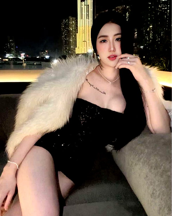 lyhythuedoxinh instagram image archive image