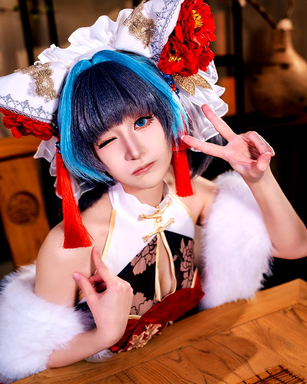 miee_cos instagram image archive image
