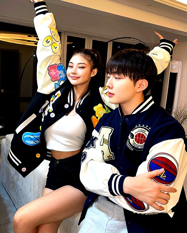 ll.lu1s instagram image archive image