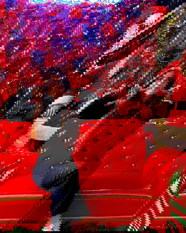 giuliahere giuliahere archive image