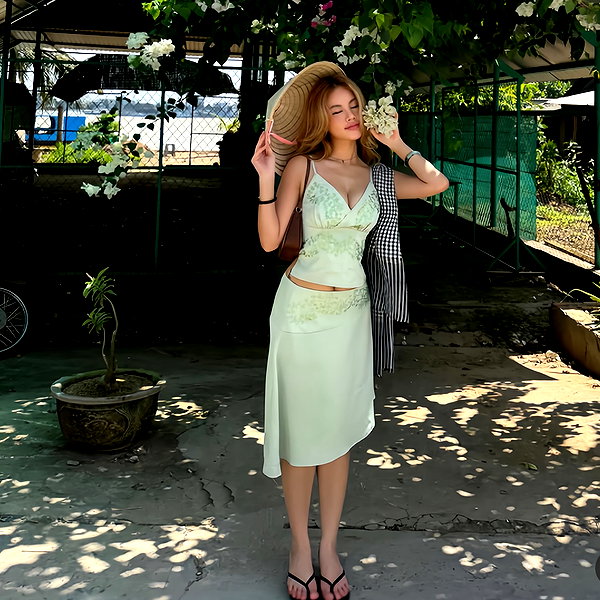 lyhythuedoxinh instagram image archive image