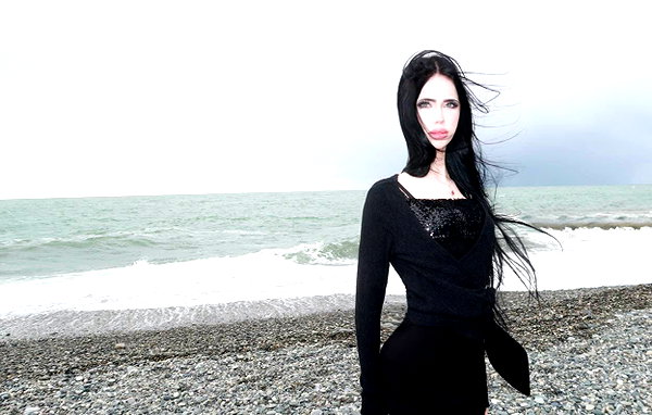 yanyluya instagram image archive image