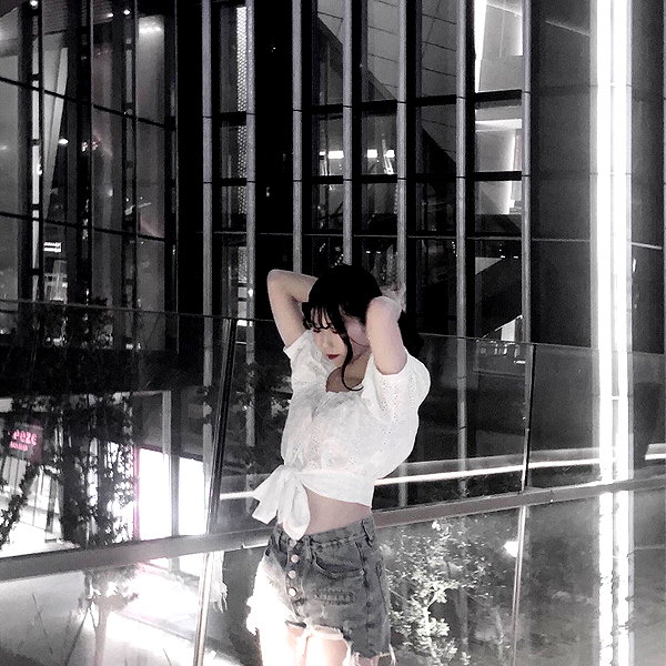 nixqq.425_ instagram image archive image