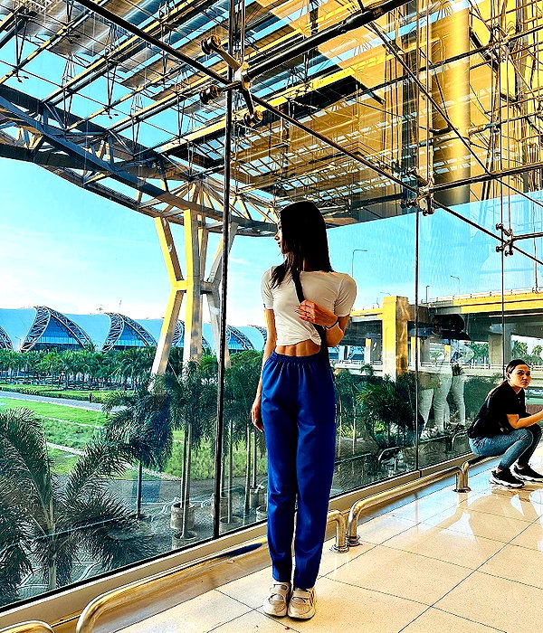 indra0102_ instagram image archive image