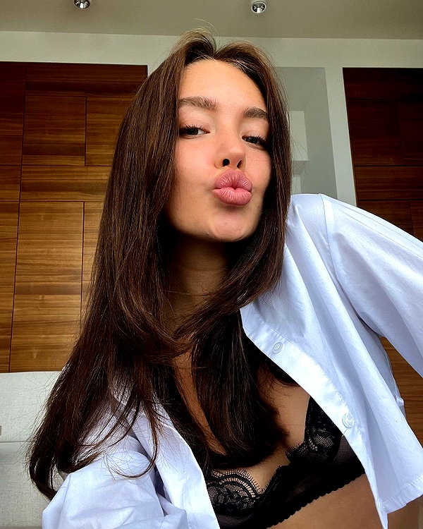 veroni22ka instagram image archive image