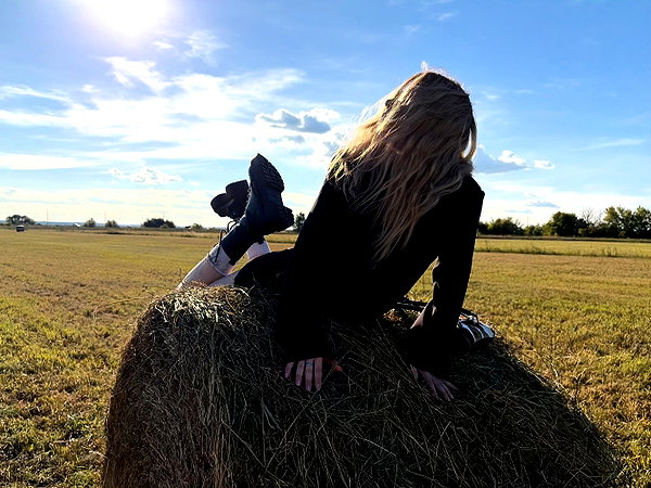 anasilesio instagram image archive image