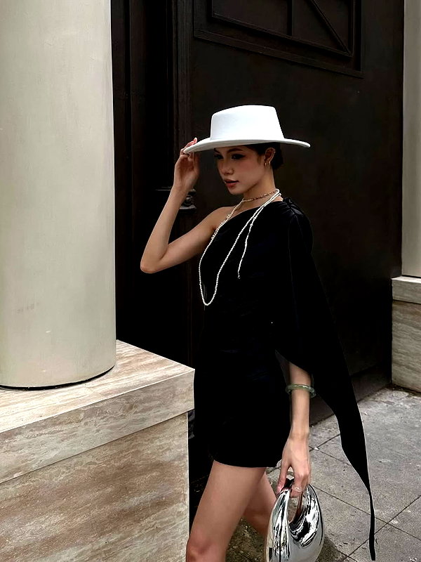 lyhythuedoxinh instagram image archive image
