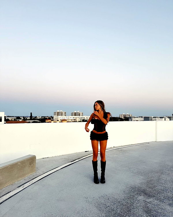 sadieemckennaa instagram image archive image