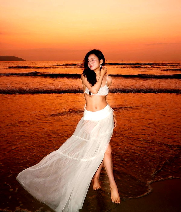 lyhythuedoxinh instagram image archive image