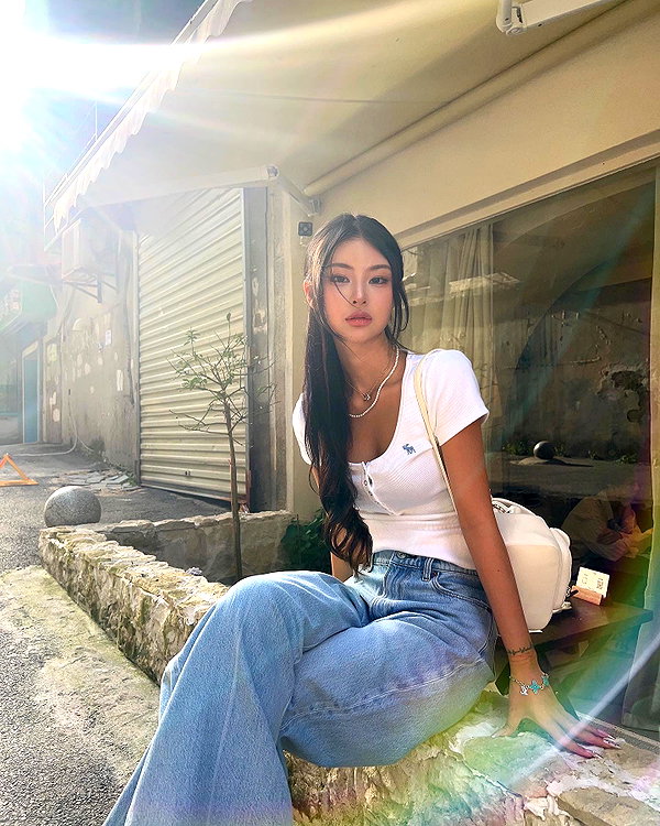 ll.lu1s instagram image archive image